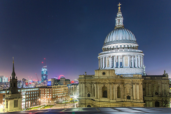 St Pauls and the city
